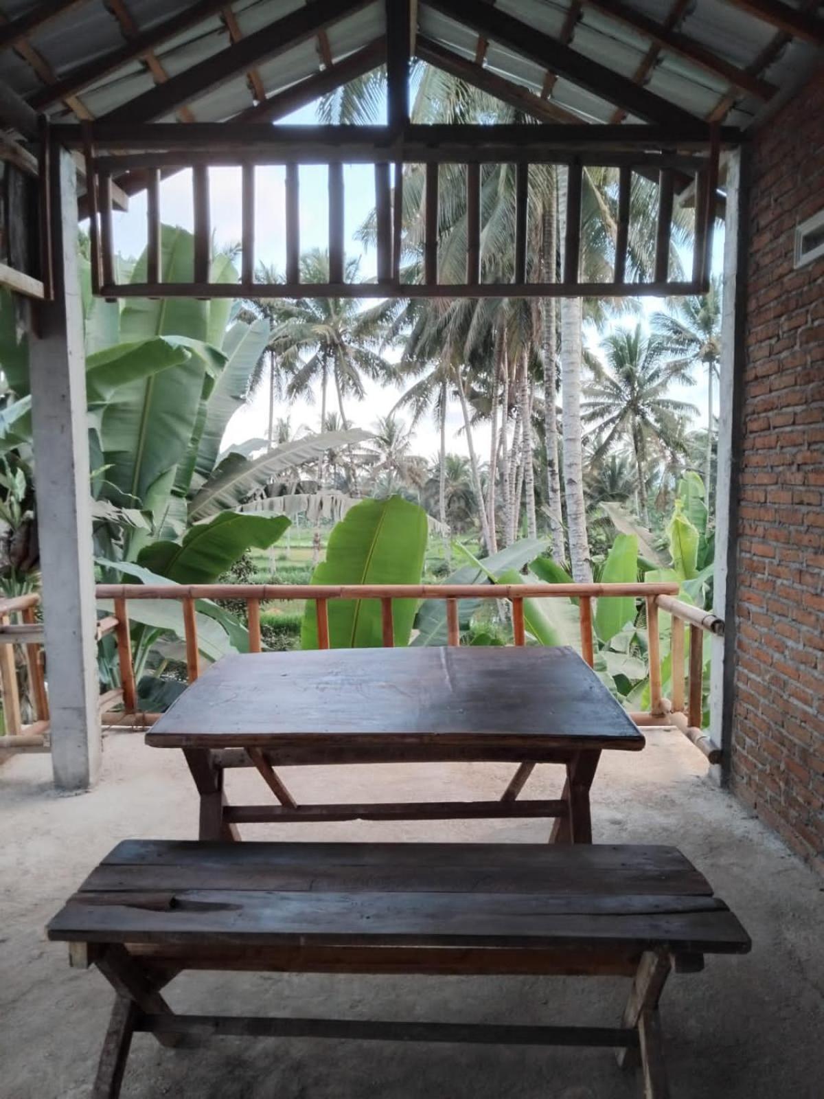 Syaqila Homestay Lombok เตเตบาตู ภายนอก รูปภาพ