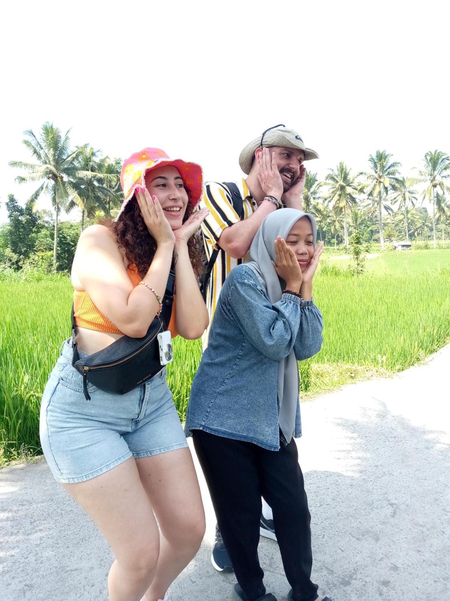 Syaqila Homestay Lombok เตเตบาตู ภายนอก รูปภาพ